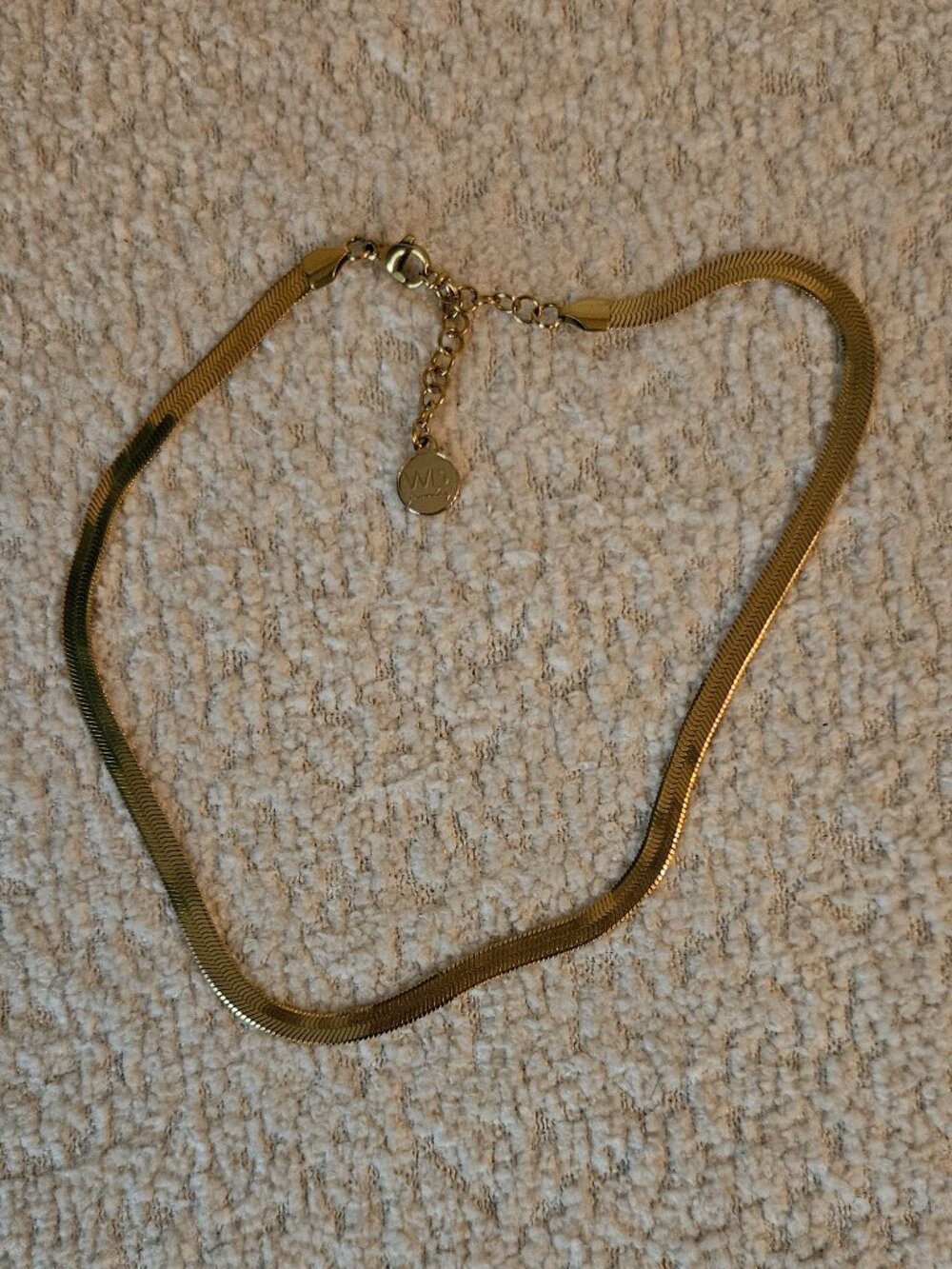 Welldunn snake necklace